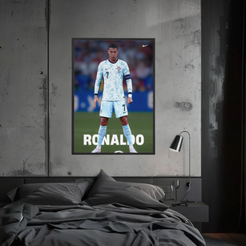 CRISTIANO RONALDO.