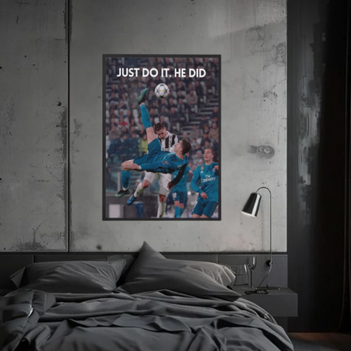 CRISTIANO RONALDO.
